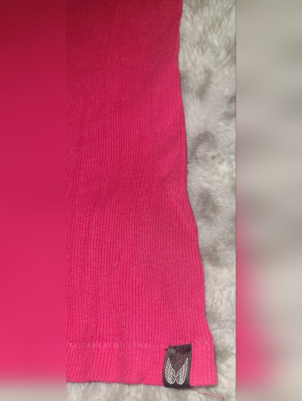 Victoria's Secret Supermodel Essentials Hot Pink Bling Heart Tank NWOT - Picture 5 of 6